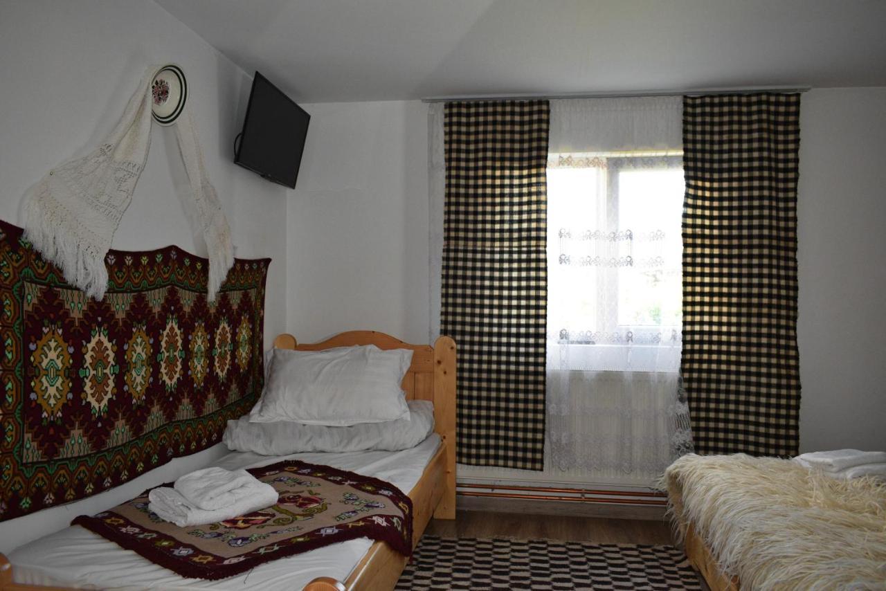 Casa Vladicu Hotel Breb Екстериор снимка