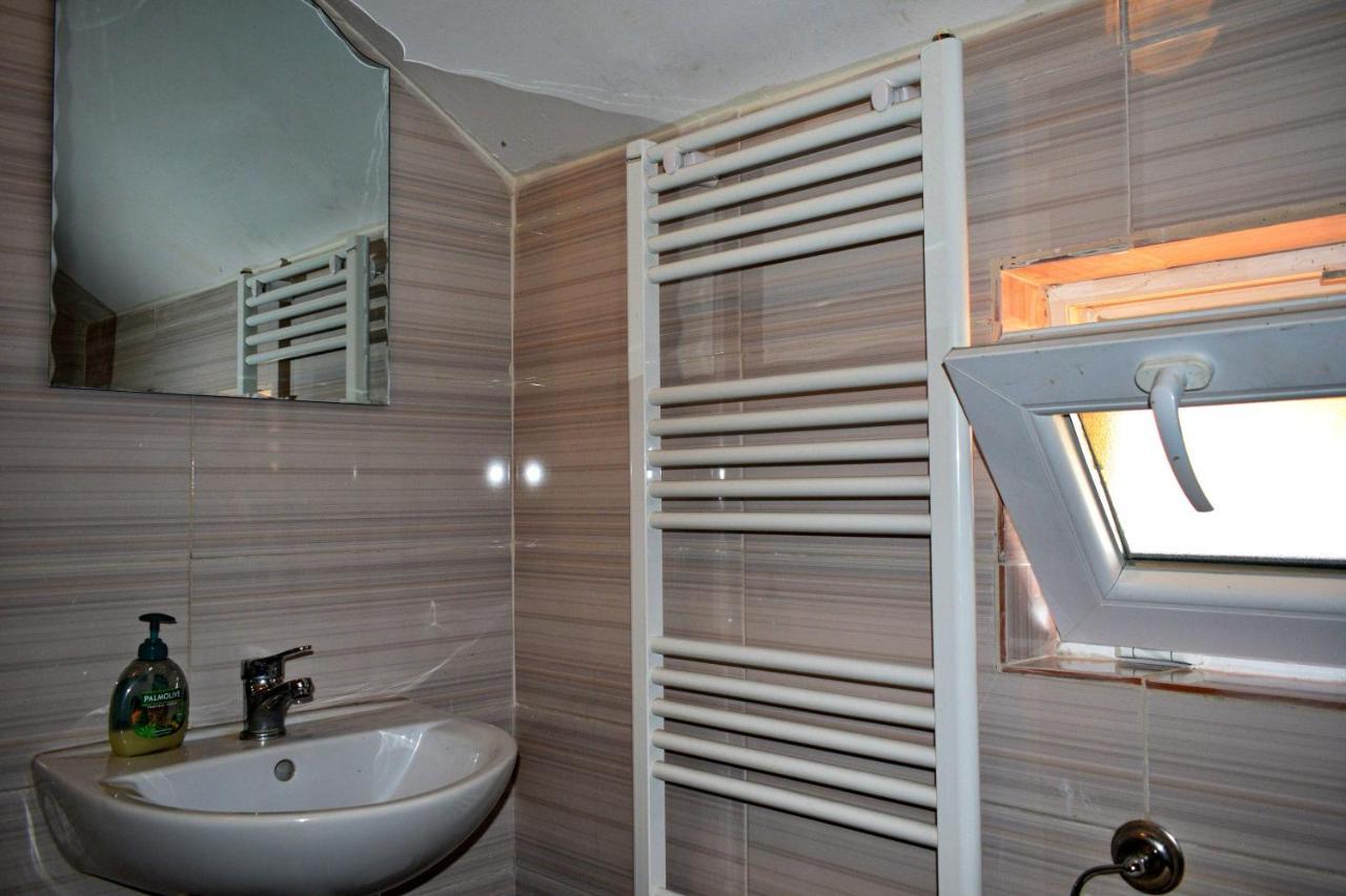 Casa Vladicu Hotel Breb Екстериор снимка
